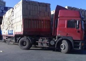 專業(yè)人員包裝發(fā)貨,無(wú)錫華宇物流_