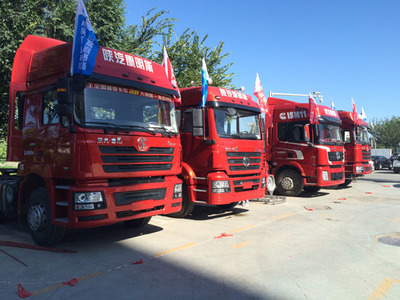 駕高端重卡 行財富之路 陜汽產(chǎn)品品鑒會相約奇臺